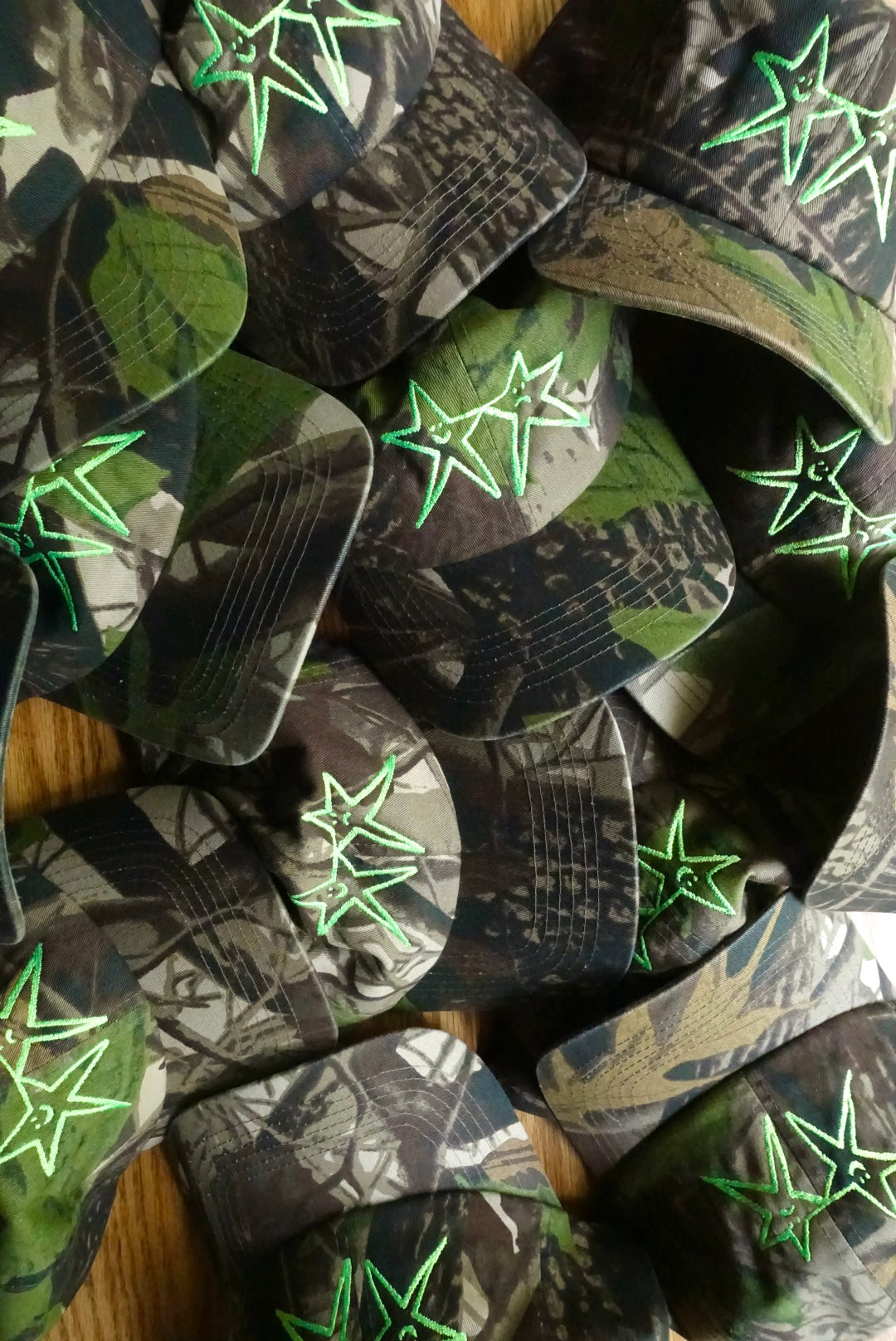 Camo star friends hat